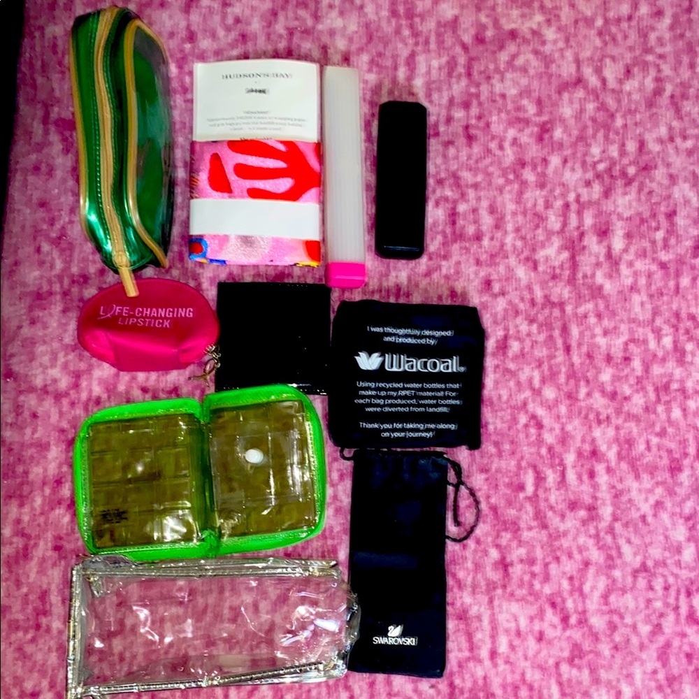 Assorted Ladies Accessories.